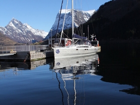 Récits d'exploration et de voyage voilier Chugach Ovni 495