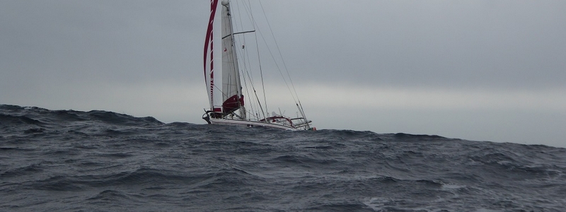 stabilité du voilier par mer forte