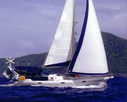 Bateau ovni 435 antilles